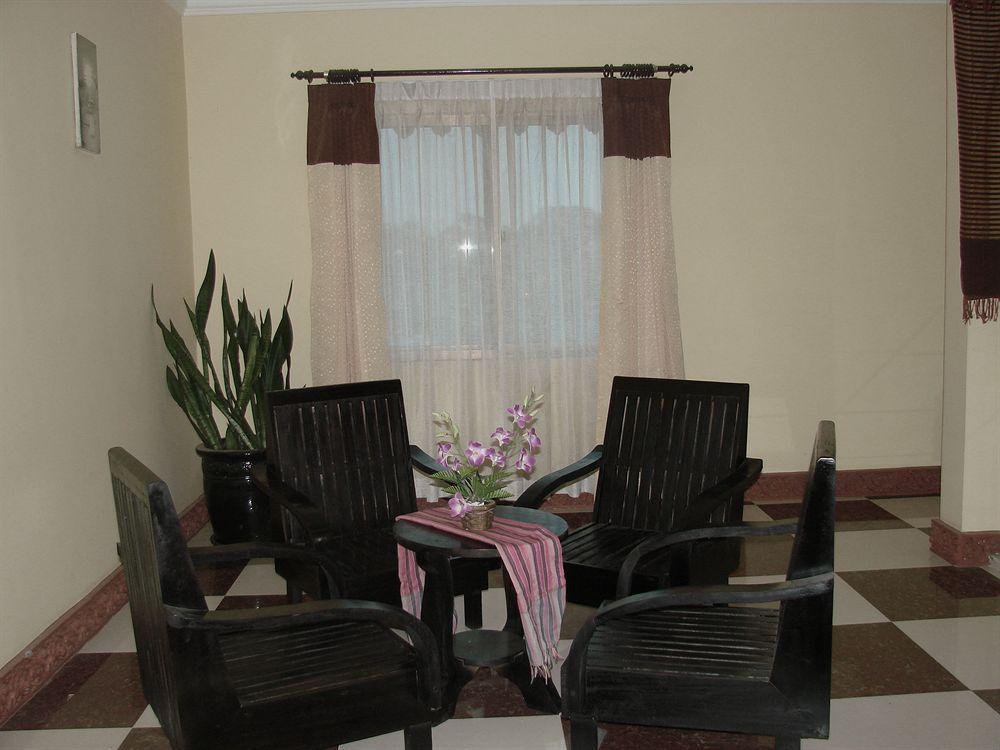 โรงแรทัน แกง อังกอร์ Hotel เสียมราฐ ภายนอก รูปภาพ