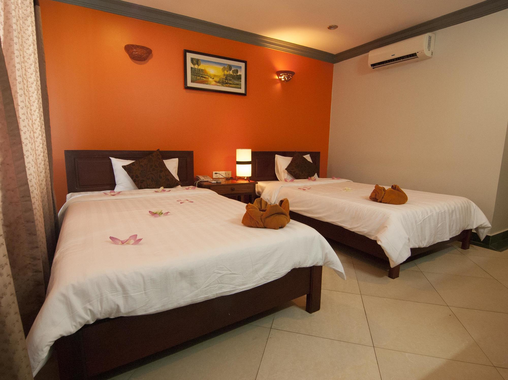 โรงแรทัน แกง อังกอร์ Hotel เสียมราฐ ภายนอก รูปภาพ