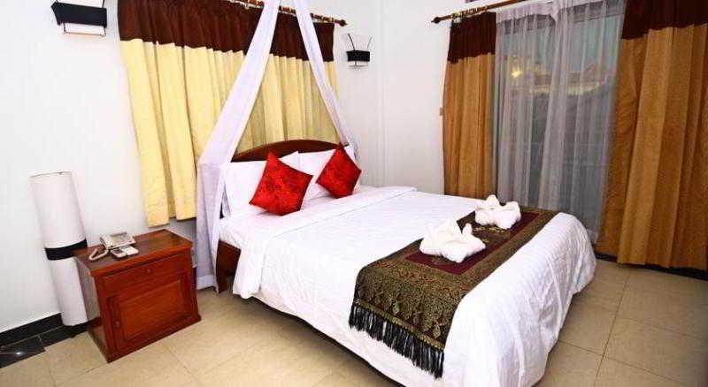 โรงแรทัน แกง อังกอร์ Hotel เสียมราฐ ภายนอก รูปภาพ