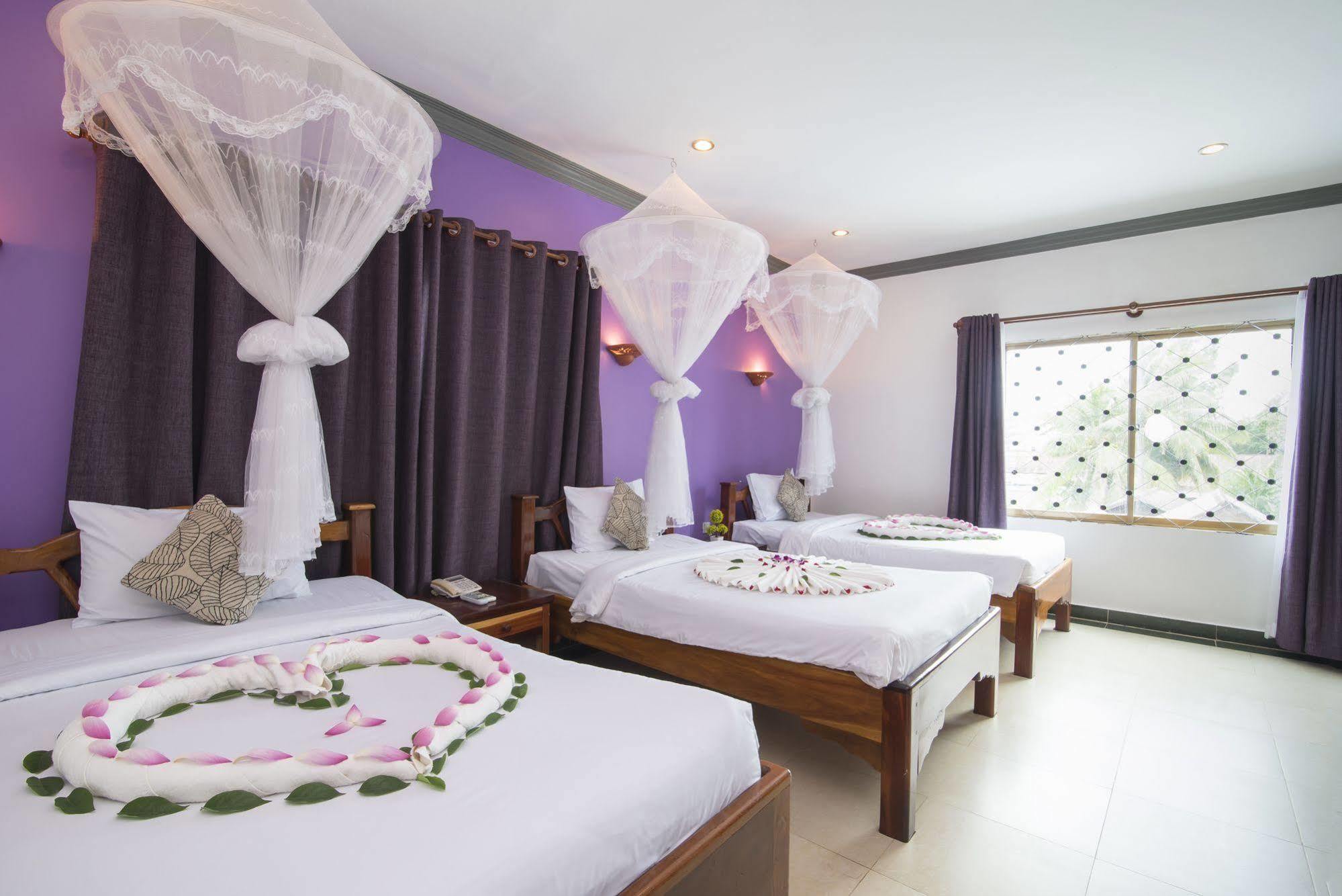 โรงแรทัน แกง อังกอร์ Hotel เสียมราฐ ภายนอก รูปภาพ