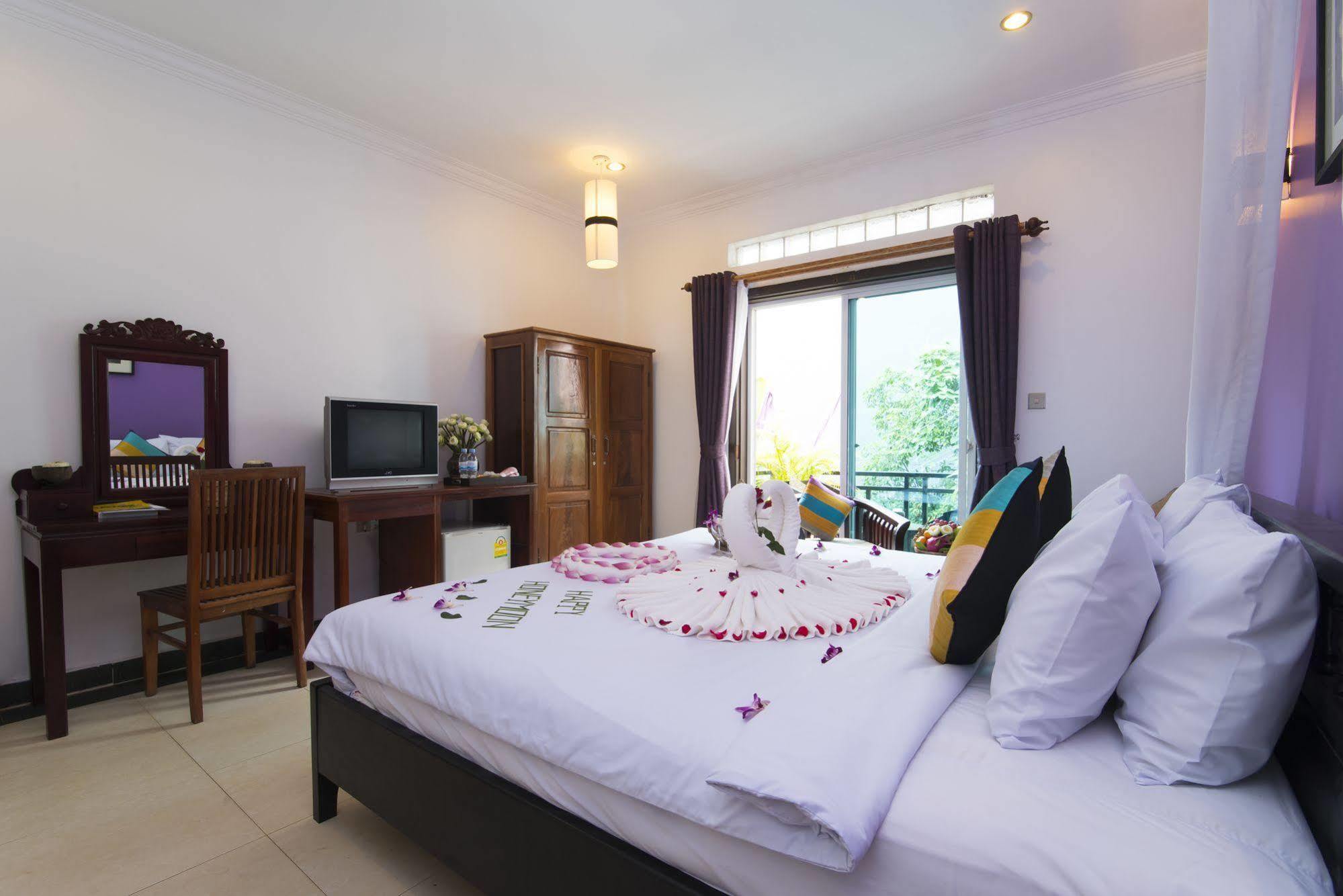 โรงแรทัน แกง อังกอร์ Hotel เสียมราฐ ภายนอก รูปภาพ