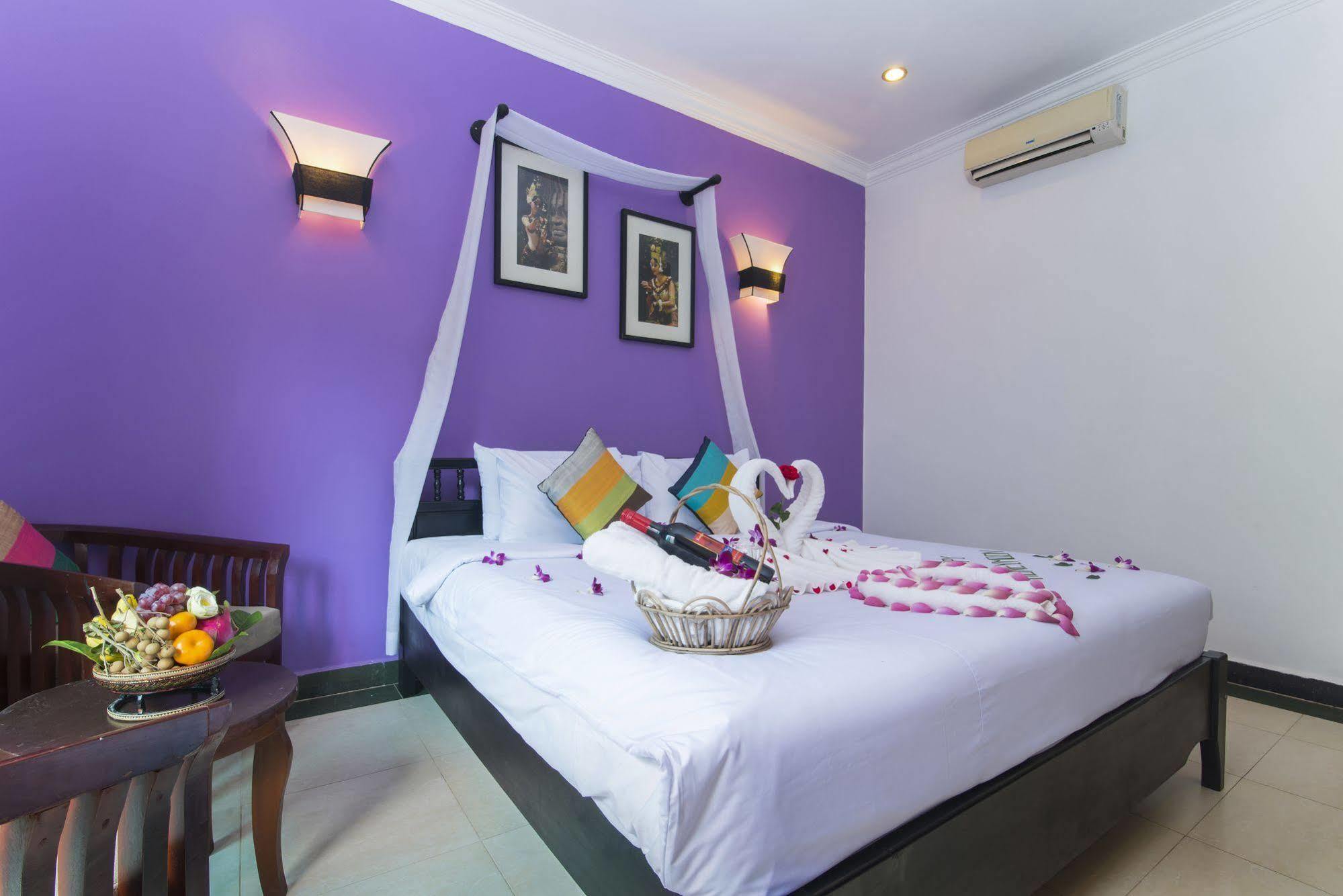 โรงแรทัน แกง อังกอร์ Hotel เสียมราฐ ภายนอก รูปภาพ