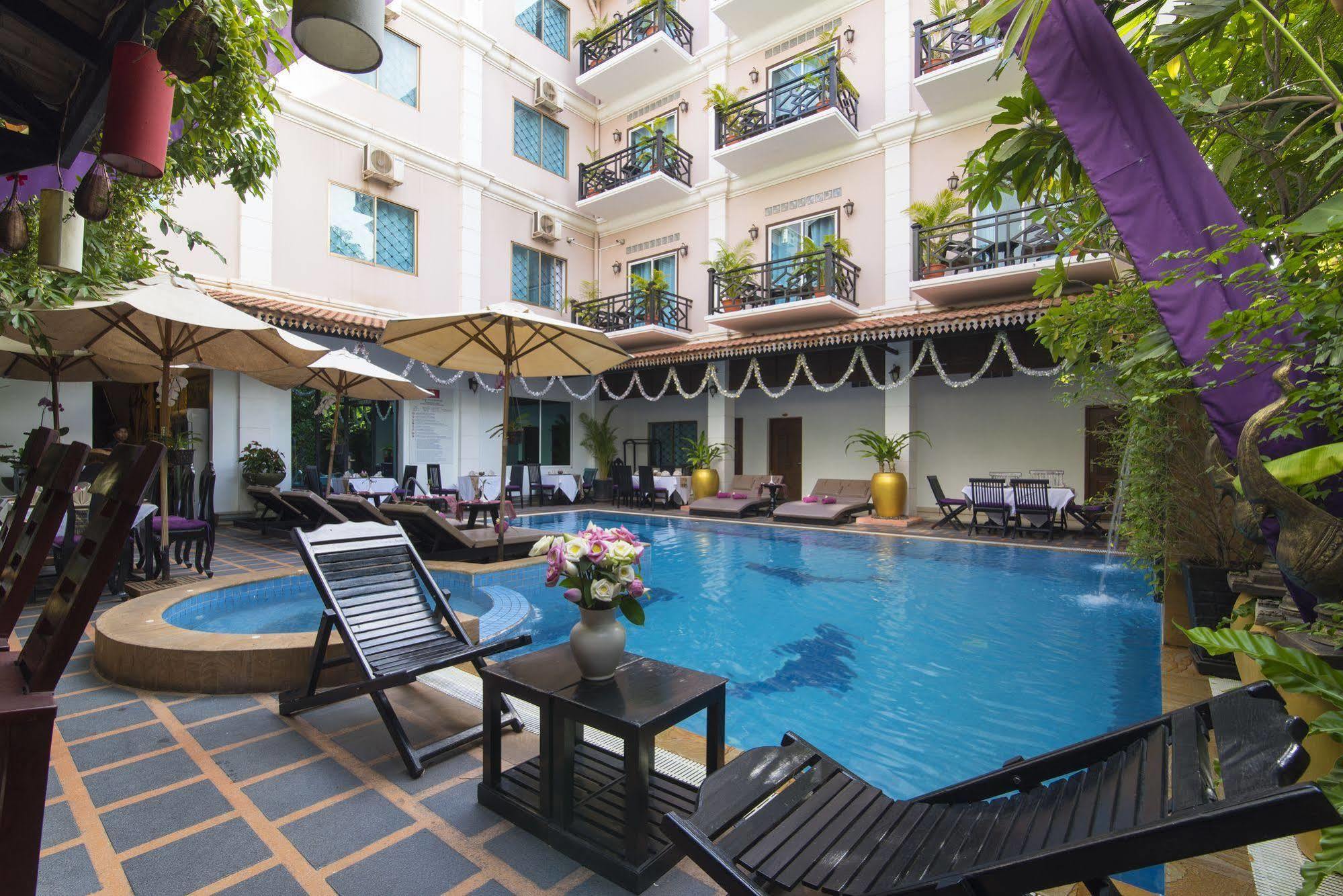 โรงแรทัน แกง อังกอร์ Hotel เสียมราฐ ภายนอก รูปภาพ