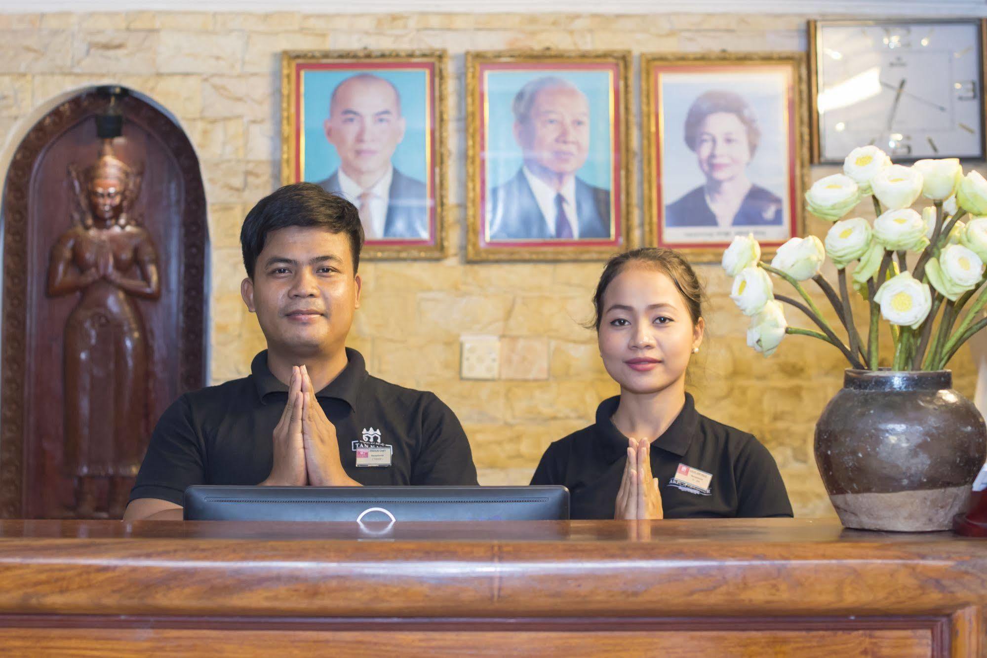 โรงแรทัน แกง อังกอร์ Hotel เสียมราฐ ภายนอก รูปภาพ