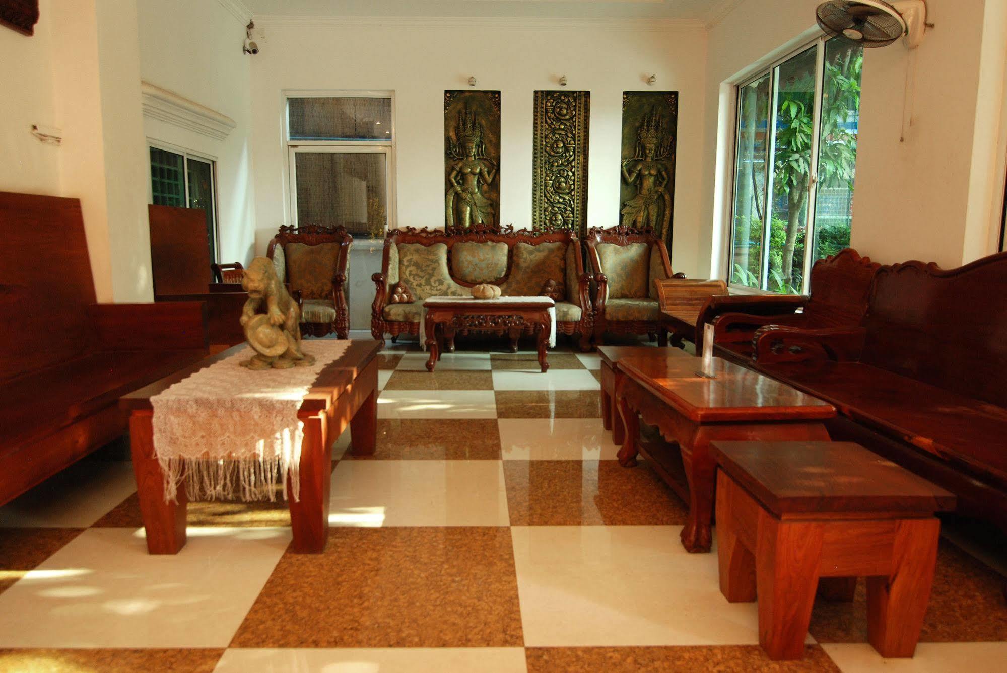 โรงแรทัน แกง อังกอร์ Hotel เสียมราฐ ภายนอก รูปภาพ